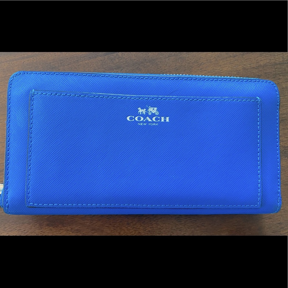 Coach blue vachetta leather accordion zip wallet